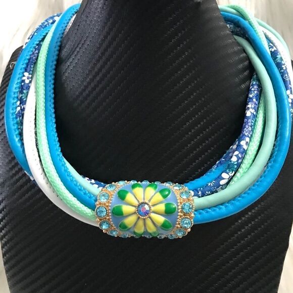 Rope necklace and earrings set - Picture 1 of 5